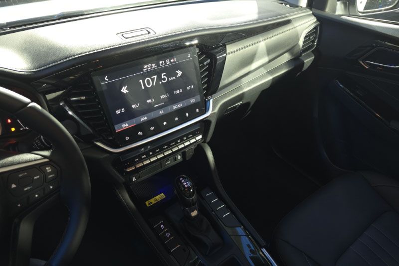 041025IsuzuMux4.jpg